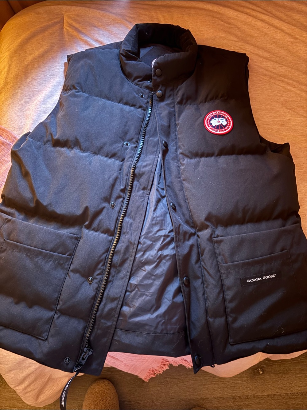 Canada GooseWomen’s Black Puffer Vest